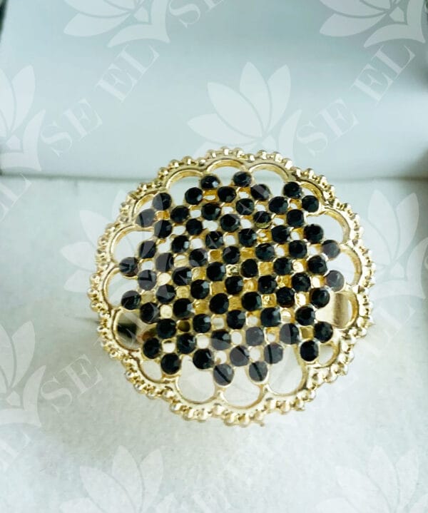 Fancy Round Design Gold Ring